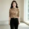 Camiseta estilosa de manga larga para primavera y otoño para madres, top estampado de cuello medio ajustado para mujeres de mediana edad y mayores