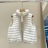 90 Penugem de Pato Branco 2026 Outono/Inverno Novo Colete de Penugem Leve Canelado Feminino Curto Quente Tamanho Plus Jaqueta Capa