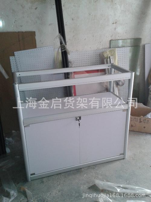 精品钛合金展柜