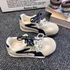 Zapatillas Versátiles Coreanas de Nicho para Mujer 2025 Nuevo Otoño Estudiante Suela Gruesa Zapatos Blancos Malla Transpirable Zapatos de Pan