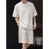 Traje Casual para Hombre 2026 Verano Nuevo Estilo Delgado Cuello Henley Camiseta de Manga Corta con Pantalones Cortos Conjunto Deportivo para Hombre