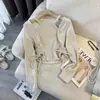 Nuevo Top de Malla Base para Primavera y Otoño, Versátil, Estilo Ins, Hombro Hueco, Camiseta de Manga Larga Irregular con Cordón para Mujer