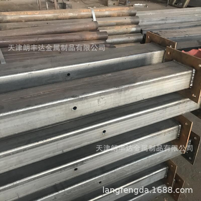 方管打孔 (1).JPG