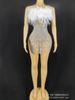 Conjunto de Actuación Escénica Sexy para Cantante Femenina Europea y Americana: Top Tubo Elástico Blanco con Pedrería y Plumas de Avestruz, Minifalda