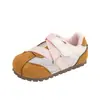 Tênis Infantil Jardim de Infância 2025 Outono Novo Estilo Meninas Antiderrapante Solado Macio Versão Estudantil Meninos Sapatos Planos Simples