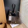 Bolso de Axila de Gran Capacidad Transfronterizo para Mujer Nuevo Primavera 2026 Retro Hombro Único Cruzado Casual para Viaje Diario Bolso de Mujer