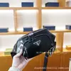 P Lada Moda Simple Portátil 2025 Otoño Nueva Bolso Cruzado para Hombre Gran Capacidad Especial para Viajes de Negocios Transfronterizo