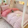 Nuevo Juego de Cama de Hilo Puff 2026 - Estilo Crema Dormitorio Estudiantil Cama Individual Juego de Tres Piezas, Adecuado para Todas las Estaciones