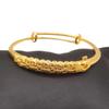 Pulsera de latón chapada en oro tallada pavo real abierta push-pull ajustable pulsera estilo étnico chino amante pulsera de oro arena