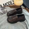 Sapatos Mocassins Femininos Simples Estilo Britânico Retrô com Fivela Única 2026 Primavera Novos Salto Bloco para o Dia a Dia Solado Grosso Versátil Aumentadores de Altura Sapatos Únicos