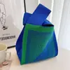 Ins Celebridade da Internet Nova Bolsa de Tricô Estilo Animal Fofo Bolsa Colete Bolsa Feminina Estilo Japonês e Coreano Versátil Bolsa de Tricô para Exterior