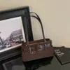 Bolso de hombro retro de gamuza y piel suave transfronterizo, bolsa de mano tipo tote para la ciudad de estilo japonés, simple y versátil, en una hermosa paleta de colores