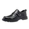 Zapatos casuales de cuero genuino para hombre, nuevos, transfronterizos, estilo británico, cierre de hebilla, mocasines de suela gruesa, zapatos de hombre de negocios de suela blanda, venta al por mayor