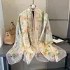 Lenço Xale de Seda Brocado Nuvem Fino de Verão Estilo Férias na Praia para Mulheres, Toalha de Praia Oversized, Decoração Versátil para Mãe