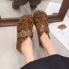 Pantuflas cerradas antideslizantes para exteriores de nuevo estilo 2026 para mujer Birkenstock con suelas gruesas para aumento de altura, zapatillas de estar por casa de moda sin cordones con suelas blandas