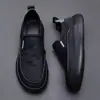 Zapatos de tela transpirables para hombre para cuatro estaciones, mocasines sin cordones, nuevos zapatos de tela ligeros 2026, zapatos casuales cómodos para hombre
