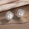 Pendientes Rakol de Perla y Circonita Estilo Retro Francés, Lujo Accesible y Pendientes de Gama Alta, Joyería para Orejas Sencilla y Versátil