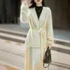 Processo de flocagem~ Cardigã de seda, caxemira e lã estilo preguiçoso, gola V, amarração, cintura marcada, toque de tricô, peça de outer wear suave