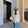 Marca moderna transfronteiriça estilo americano, moletom com capuz unissex para primavera e outono, com design inspirado em Hong Kong, de caimento solto, perfeito para combinar com vários looks.
