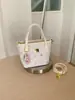 Bolsa de Mão, Bolsa Tote Pequena, Bolsa de Trabalho Exquisita e Versátil, Bolsa de Ombro Transversal com Estampa de Desenho Animado Doce de Nicho Coreano para Mulheres
