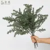 Ramas Pequeñas Artificiales de Helecho Espárrago y Hojas de Pino para Decoración Navideña, Adecuadas para Escaparates de Centros Comerciales, Decoraciones de Marcos de Puerta y Arreglos Florales