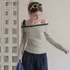 Camiseta de manga larga con bloques de color a rayas y tirantes en los hombros estilo coreano de Forever21 para mujer, top corto ajustado de otoño