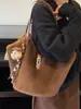 Bolso de mano de felpa para otoño e invierno, bolso de hombro nuevo, moderno y a la moda para mujer 2026, bolso de mano de gran capacidad
