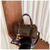 Bolso Boston de lujo ligero, de nicho y versátil para mujer, nueva colección 2026, bolso tote y bandolera de alta gama, adecuado para el trabajo y los desplazamientos