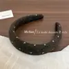 Moda Coreana Otoño Invierno Diadema de Esponja con Forma de Corazón Lana Sintética para Mujer Top Alto Calavera Peinado Arrugado Salida Viaje Pinza para el Cabello Versátil