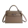 Bolsa Pequena Quadrada Retro Casual de Alta Qualidade Estilo Coreano para Mulheres 2026 Nova Bolsa Transversal de Mão para o Dia a Dia Bolsa Quadrada Pequena de Ombro