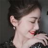 Estilo coreano simple fresco forma de C niña Corazón Cristal Campanilla Perla personalidad aretes para combinar con todo aretes mujer 012