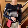 Camisa Básica de Punto de Manga Larga Rayada Bordada Vintage de Alta Gama Chic y Elegante para Otoño Temprano con Cuello Redondo para Mujer