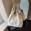 2025 Bolsa de Gran Capacidad Bolsa de Lona Estilo Coreano Versión Coreana Nueva Bolsa Tote para Viajar al Trabajo Lunares Bolso de Hombro Versátil