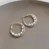 Brincos Redondos com Contas de Agulha de Prata Francesa Luxo Leve Alta Costura Modernos Simples Ear Cuffs Design de Nicho Brinco Exquisito