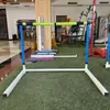 Nuevo Modelo de Rack de Vallas Ajustable y Desmontable para Entrenamiento y Competición en Atletismo Escolar