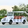Carros Retrô Vintage na Área Cênica, Usados para Escritórios de Venda de Imóveis, Visitas a Casas, Recepções de Hotéis e Resorts, e como Veículos Turísticos Vintage