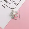 Nuevo Aleación de Zinc Perla Flor de Cinco Pétalos DIY Funda para Teléfono Móvil Accesorios de Joyería Funda para Teléfono Móvil Broche de Belleza Material para Ropa