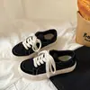Zapatos de lona retro de nicho súper populares, nueva colección primavera/otoño 2026, zapatillas blancas de moda y con estilo, modernas y cómodas