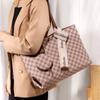 Bolsa de design nicho 2025 nova para o dia a dia alta textura moda estampada bolsa de ombro versátil bolsa tote de grande capacidade