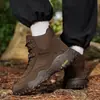 Botas de Caminhada e Escalada Outdoor Outono Masculino Tamanho Grande Botas Curtas Respiráveis Sola Grossa Antiderrapante Resistente ao Desgaste Off-road Botas de Trabalho de Cano Alto