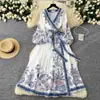 FD2517 Vestido largo de manga larga con estampado, cuello en V cruzado retro europeo y americano, cintura de corbata, línea A