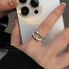 Anillo Estrella Ojo de Gato de Color Contrastante para Mujer Ins Moda Trendy Elegante Anillo para Dedo Índice de Pareja Nicho Anillo Versátil Elegante