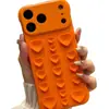 Adequado para Apple 17 Pro Max, capa de celular de tela grande sem bordas com suporte de ventosa, capa de resfriamento anti-queda para iPhone 17