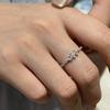 Anillo de lujo ligero con circonitas cúbicas, fino y apilado, para mujer, con apertura para el dedo, ligero, de lujo, combinable, de alta gama, con un toque de nicho, joyería recién llegada.