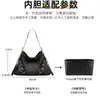 Apenas bolsa interna - bolsa externa não incluídaBolsa de ombro Givenchy Voyou Armazenamento em papel DuPont