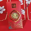 2026 Año del Caballo Sobre Rojo de la Suerte Moneda Conmemorativa con Lámina de Oro Paquete Rojo Creativo de Año Nuevo Pequeño Regalo para Reunión Anual de Empresa