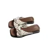 Falda de Moda Versátil Sandalias Casuales de Playa Slip-On para Mujer Verano 2026 Estilo Hada Sandalias de Suela Gruesa con Lunares