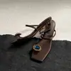Sandálias Femininas de Bico Quadrado Estilo Coreano com Strass para o Trabalho Sandálias de Dedo Abertas Estilo 2026 Moda Elegante Tendência Chinelos Plataforma Âmbar