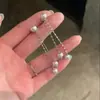 Novos Brincos de Clipe de Flor e Pérola 2025 para Mulheres, Brincos de Luxo Leve de Alta Qualidade, Argolas de Orelha Tipo Bobina de Mosquito, Acessórios para Orelha