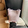 Bolso cubo de moda transfronterizo para mujer, nuevo modelo primavera 2026, bolso de hombro de nicho de alta gama, bolso cruzado versátil